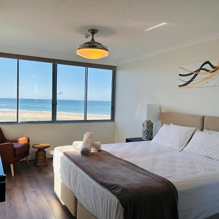 Berkeley On The Beach Gold Coast Exterior photo