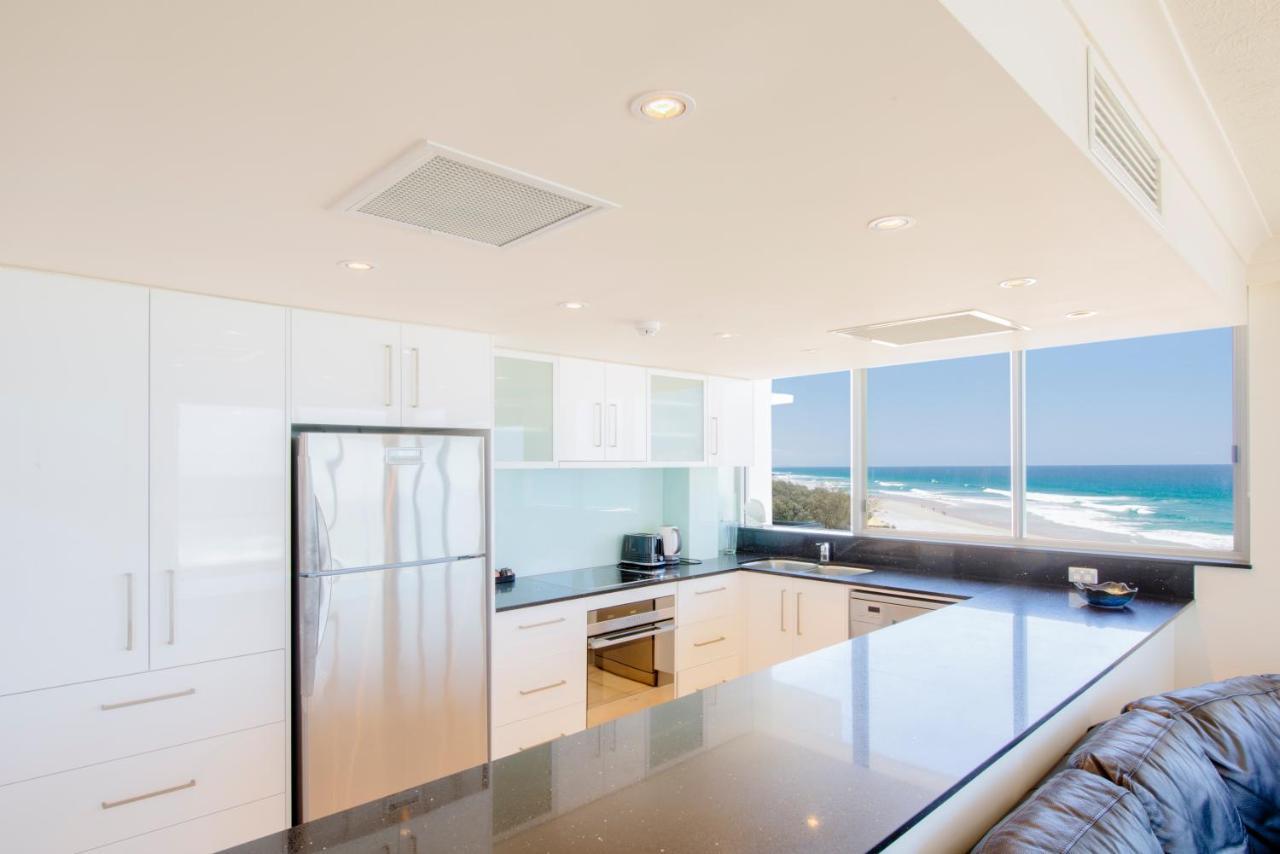 Berkeley On The Beach Gold Coast Exterior photo