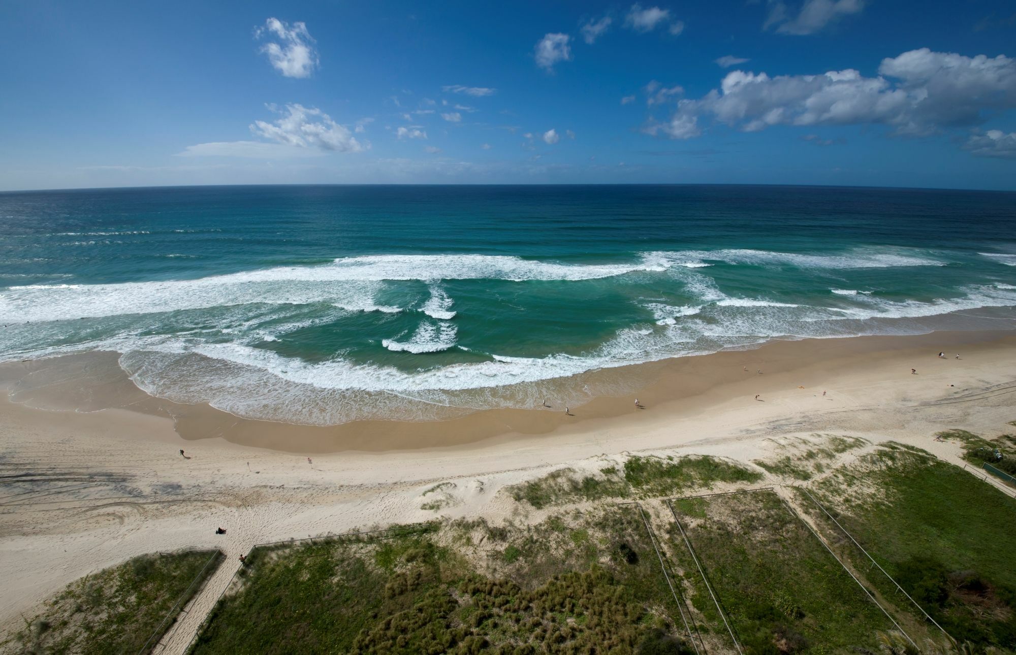 Berkeley On The Beach Gold Coast Exterior photo